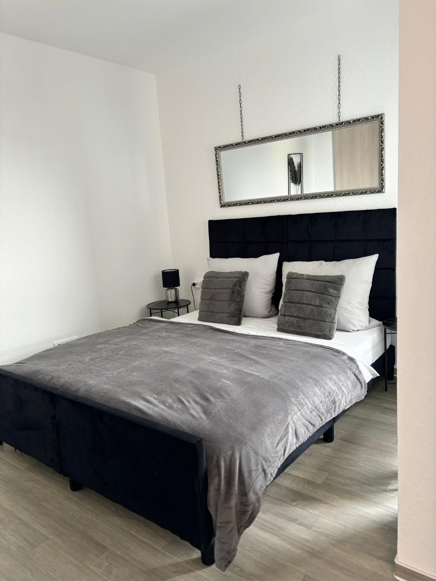 Charming Homes - Studio 23 Волфсбург Екстериор снимка